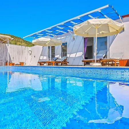 2 Bedroom Private Pool Secluded In Islamlar 빌라
